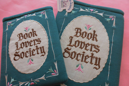 Book Society Embroidered Book/Kindle Sleeve: Kindle Sleeve