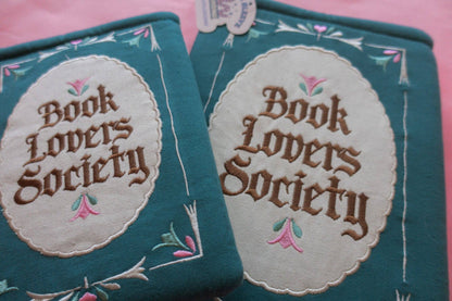 Book Society Embroidered Book/Kindle Sleeve: Kindle Sleeve