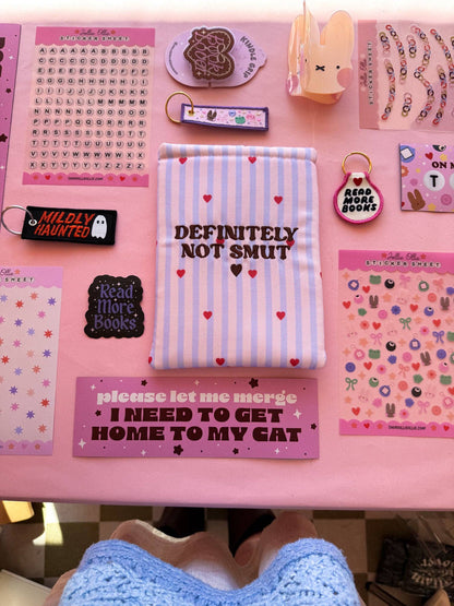 Definitely Not Smut [Hearts] Book & Kindle/E-Reader Sleeve: Book Sleeve